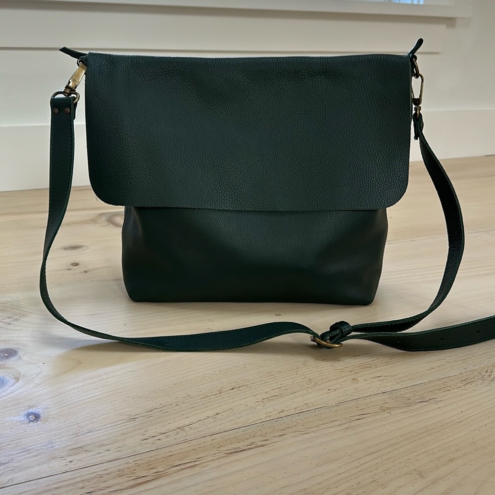 11600 Leather Goods women’s leather bag.